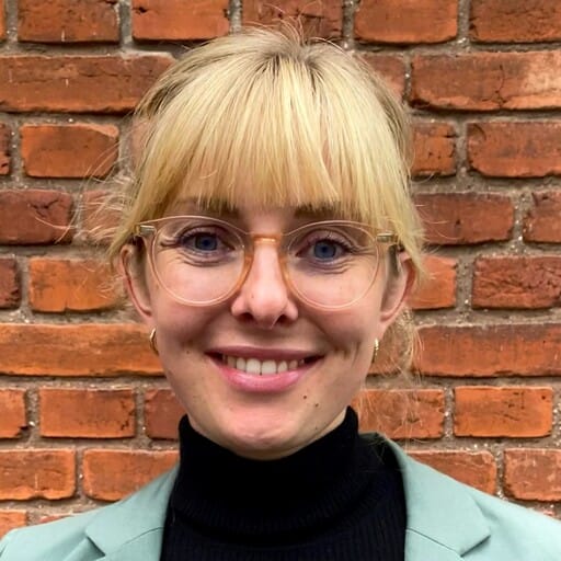 https://www.magasinetroest.dk/content/images/2025/07/anja-soendergaard-elsby-1.jpg